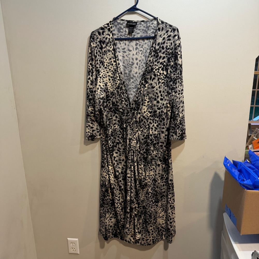 Lane Bryant Animal Print Faux Wrap Dress Black White Plus Size 22/24 Midi
